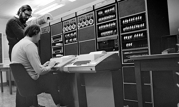 Miniordenador PDP-11 de Digital